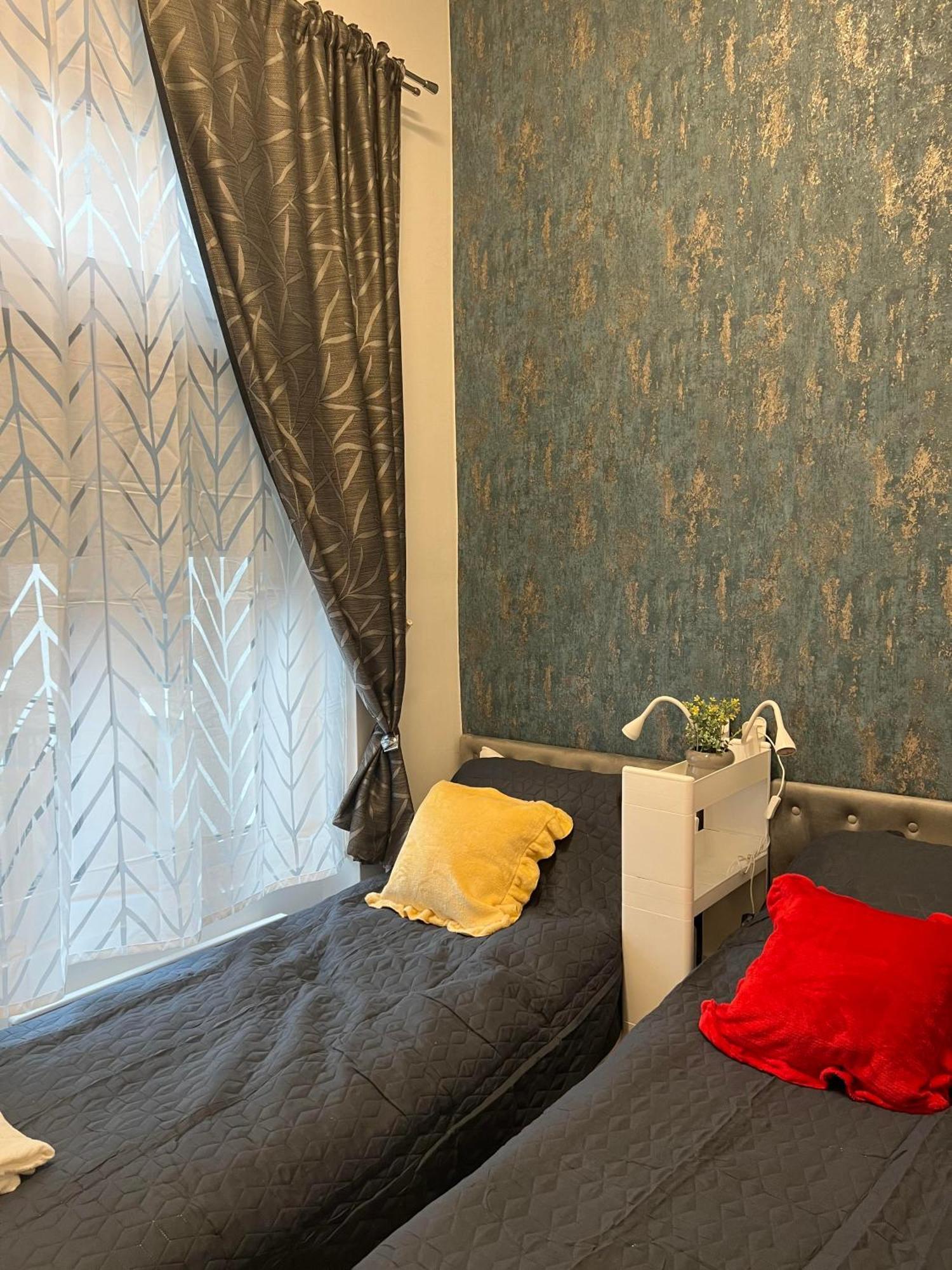 Center Apartman In The Famous Hajos Street Budapest Exterior photo